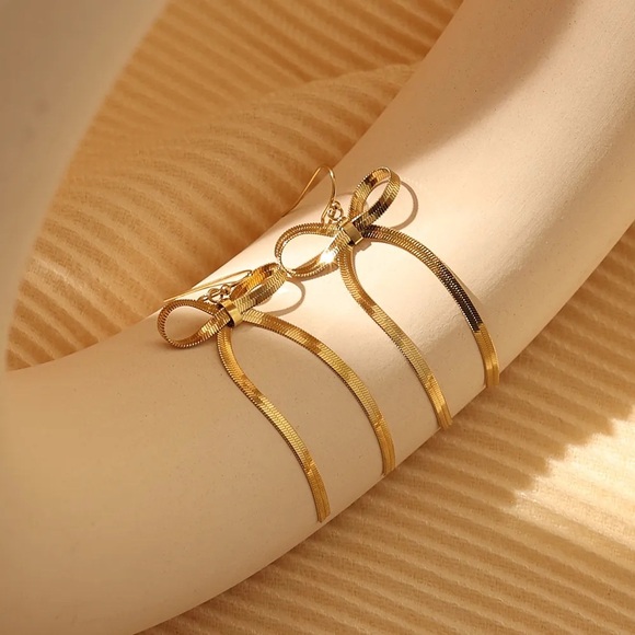 Inner Harmoni Coquette Bow 18K Gold Plated Elegant Gold Ribbon Earrings - Picture 1 of 5